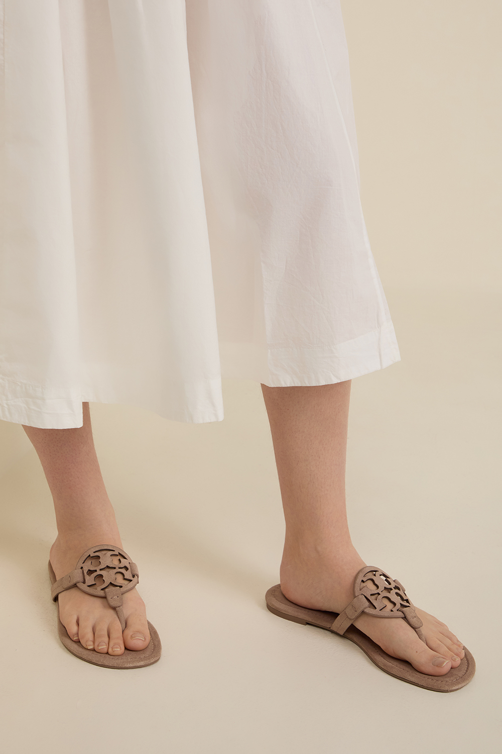 סנדלי מילר זמש TORY BURCH